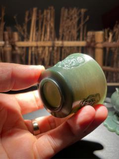好漂亮的和田玉青玉兽面杯,苏州薄胎工艺,雕工精细,玉质均匀细腻,颜色