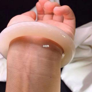 和田玉白玉藕粉手镯61口径,高品质红粉