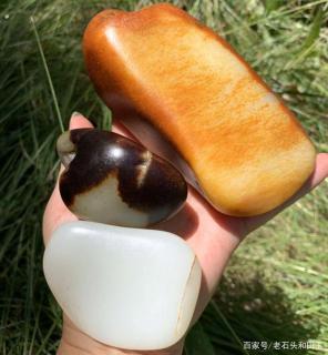 这个颜色算什么品种?皮色籽料该怎么玩?收藏和田玉该注重什么?