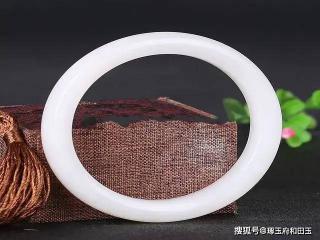 和田玉手镯的哪种颜色是最好的?这几种和田玉颜色你都见过吗?