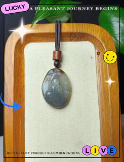 和田玉青花籽料悟道吊坠:宁静心灵的象征